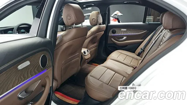 Mercedes-Benz E-Class W213 2022 Белый из Кореи, фото 3