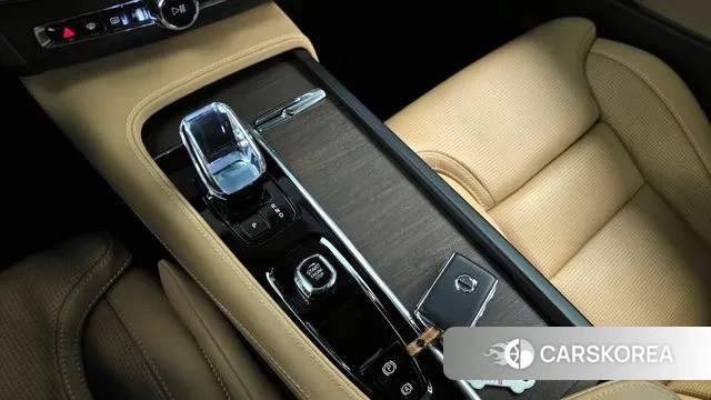 Volvo S90 2024 Черный из Кореи, фото 3