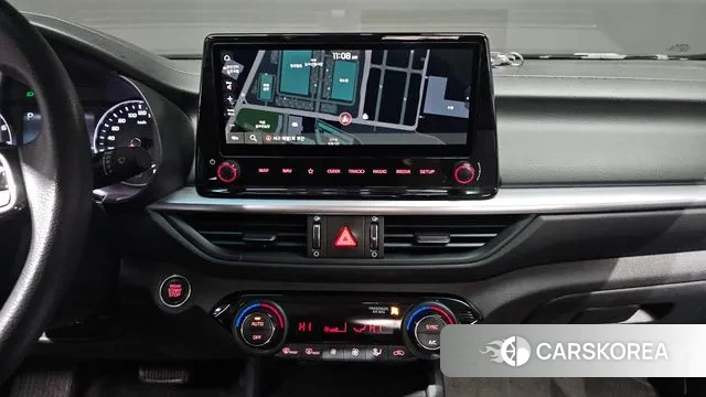 Kia The New K3 2nd generation 2021 Белый из Кореи, фото 3