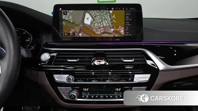 BMW 5 Series (G30) 2022 Черный из Кореи, фото 3