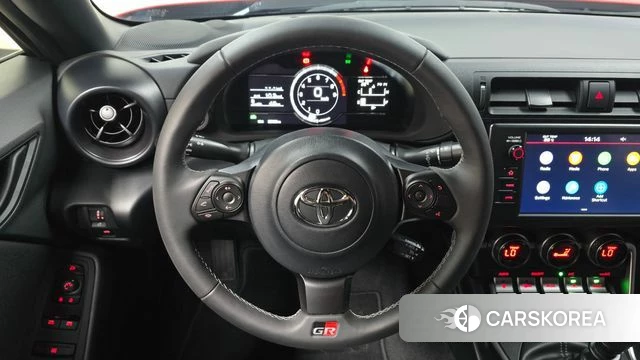 Toyota GR86 2024 Красный из Кореи, фото 3