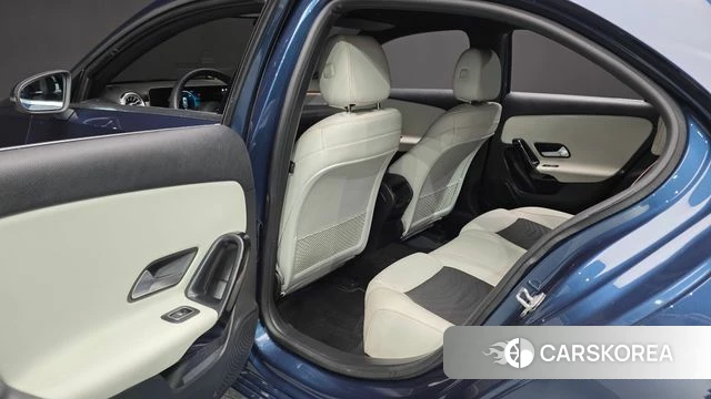 Mercedes-Benz A-Class W177 2020 Синий из Кореи, фото 3