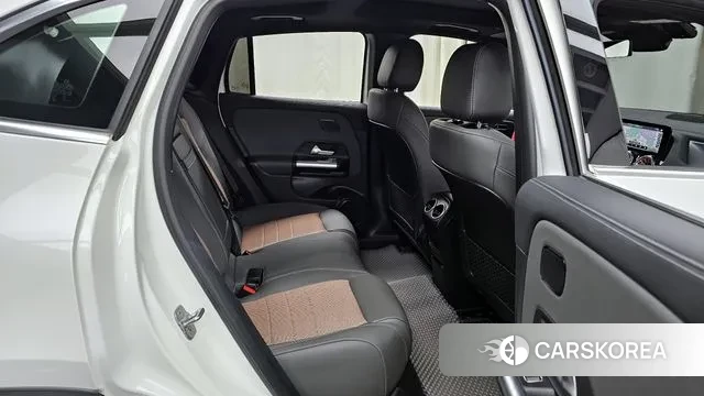 Mercedes-Benz EQA H243 2023 Белый из Кореи, фото 3