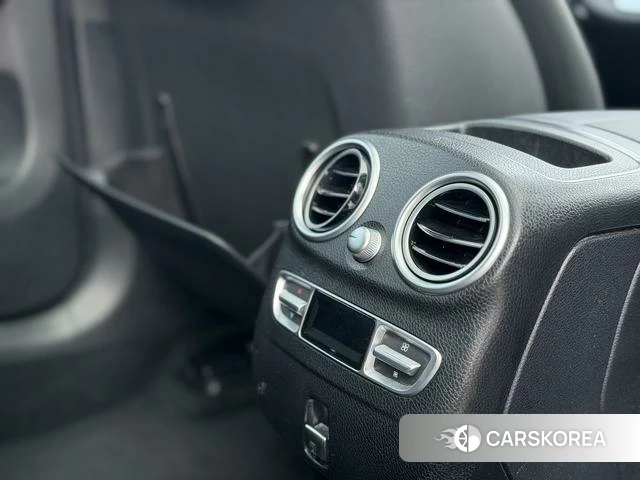 Mercedes-Benz GLC 2021 Белый из Китая, фото 3