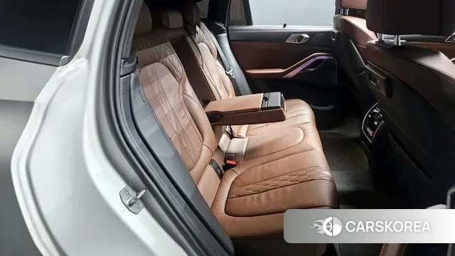 BMW X6 (G06) 2023 Белый из Кореи, фото 3