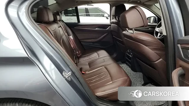 BMW 5 Series (G30) 2019 Серый из Кореи, фото 3