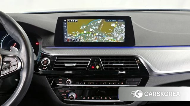 BMW 5 Series (G30) 2018 Синий из Кореи, фото 3