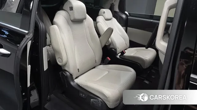 Kia Carnival 4th generation 2022 Черный из Кореи, фото 3