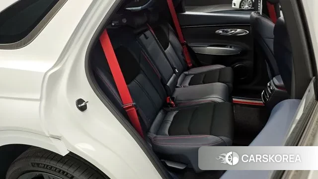 Genesis GV70 2022 Белый из Кореи, фото 3