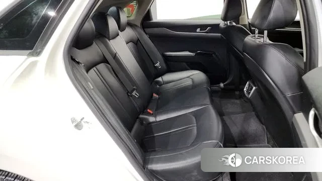 Kia The New K5 3rd generation 2024 Белый из Кореи, фото 3