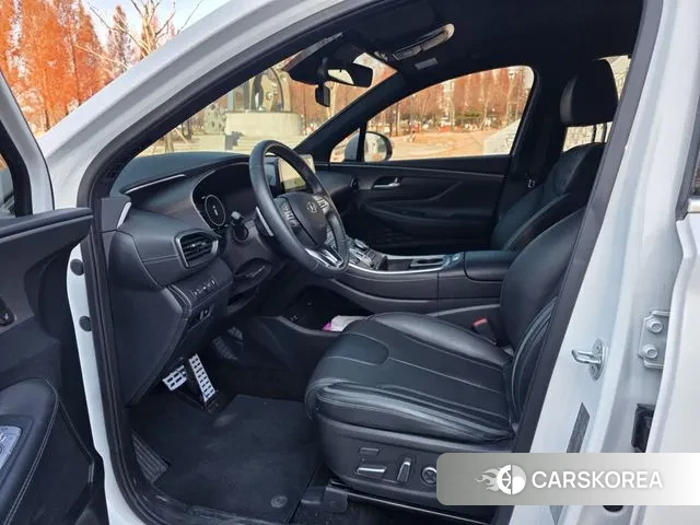 Hyundai The New Santa Fe 2023 Белый из Кореи, фото 3