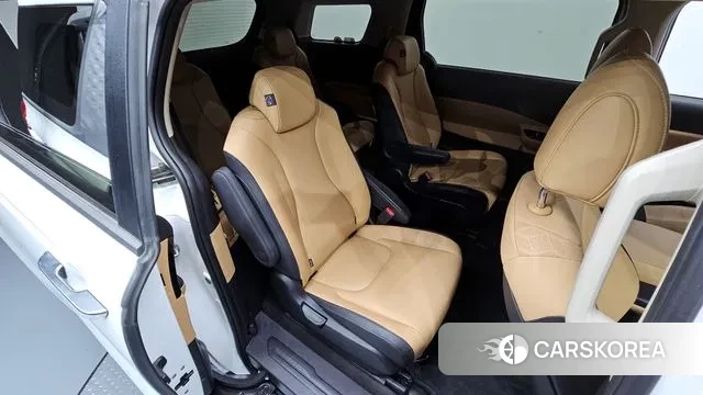 Kia Carnival 4th generation 2023 Черный из Кореи, фото 3