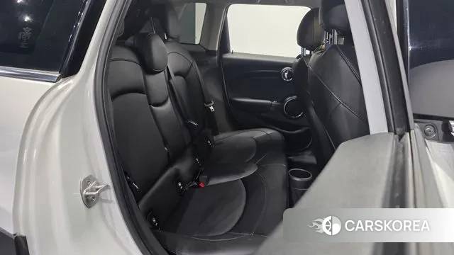 Mini Cooper 2021 Серебряный из Кореи, фото 3