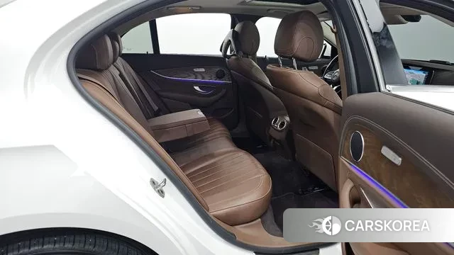 Mercedes-Benz E-Class W213 2020 Белый из Кореи, фото 3