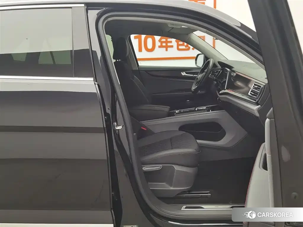 Volkswagen Teramont 2024 Черный из Китая, фото 3
