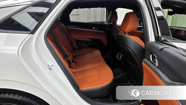 Kia The New K5 Hybrid 3rd generation 2024 Белый из Кореи, фото 3