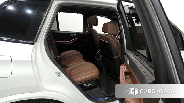 BMW X5 (G05) 2023 Белый из Кореи, фото 3