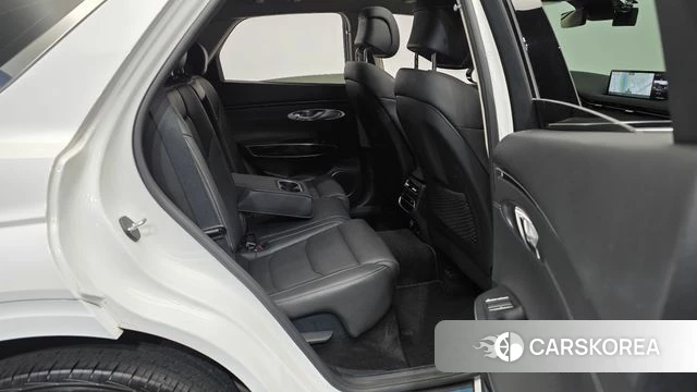 Genesis GV70 2022 Белый из Кореи, фото 3