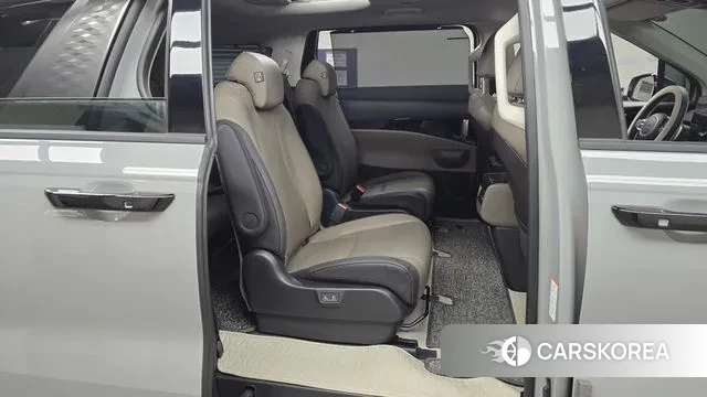 Kia The New Carnival 4th Generation 2024 Серебристо-серый из Кореи, фото 3