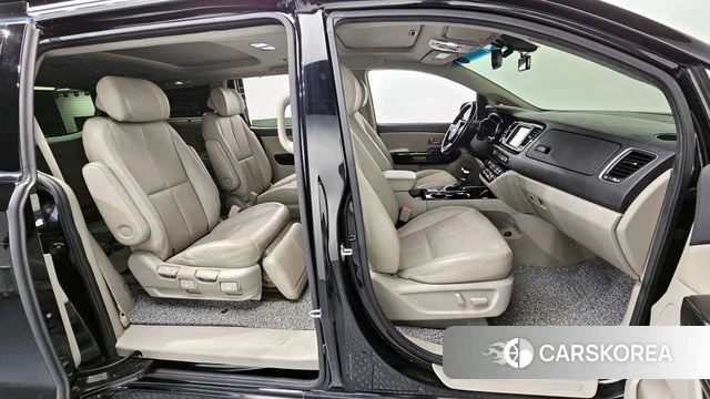 Kia The New Carnival 2018 Черный из Кореи, фото 3