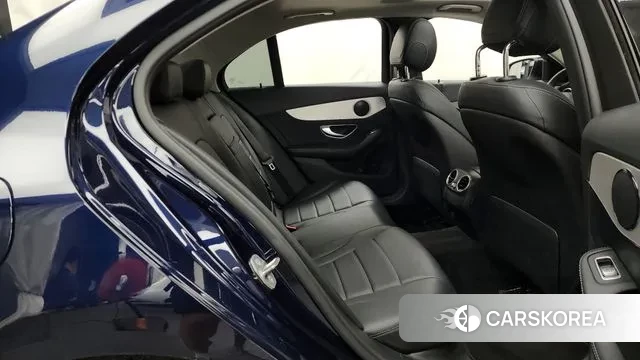 Mercedes-Benz C-Class W205 2018 Синий из Кореи, фото 3