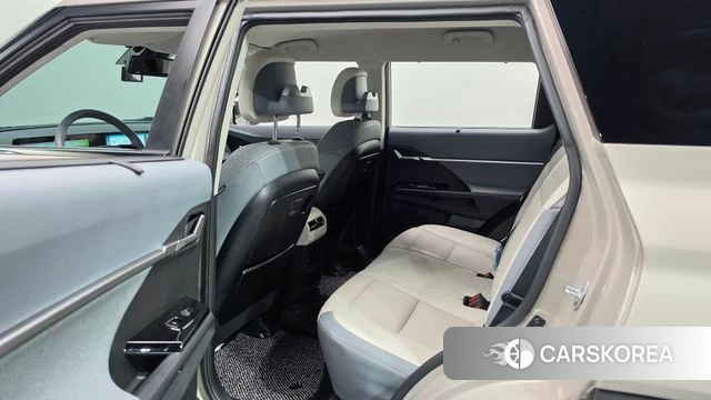Ssangyong Torres EVX 2024 Жемчужный цвет из Кореи, фото 3