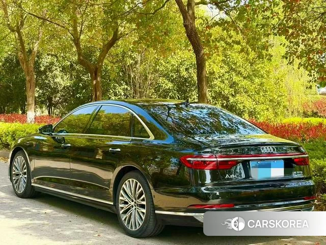 Audi A8 2021 Черный из Китая, фото 3