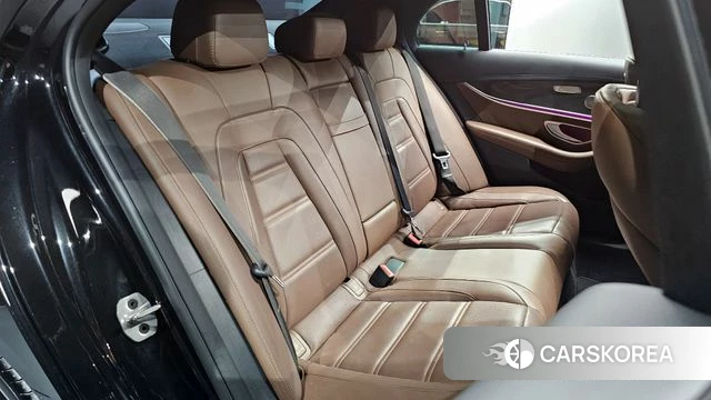 Mercedes-Benz E-Class W213 2018 Черный из Кореи, фото 3