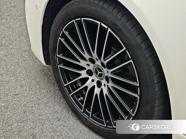 Mercedes-Benz Class C 2023 Белый из Китая, фото 3