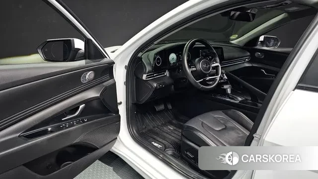 Hyundai Avante (CN7) 2022 Белый из Кореи, фото 3