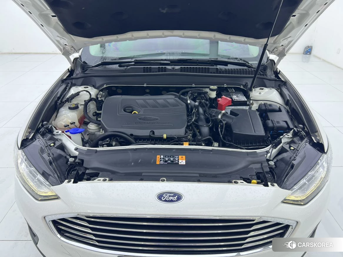 Ford Mondeo 2020 Белый из Китая, фото 3