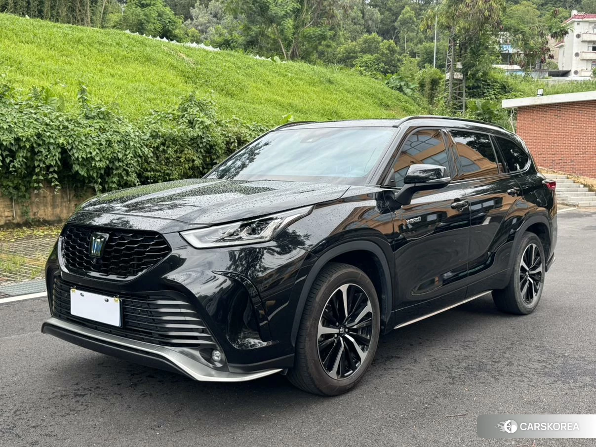 Toyota Crown Lufang 2022 Черный из Китая, фото 3