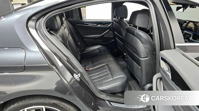 BMW 5 Series (G30) 2022 Серый из Кореи, фото 3