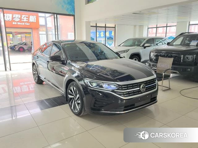 Volkswagen Passat 2024 Черный из Китая, фото 3
