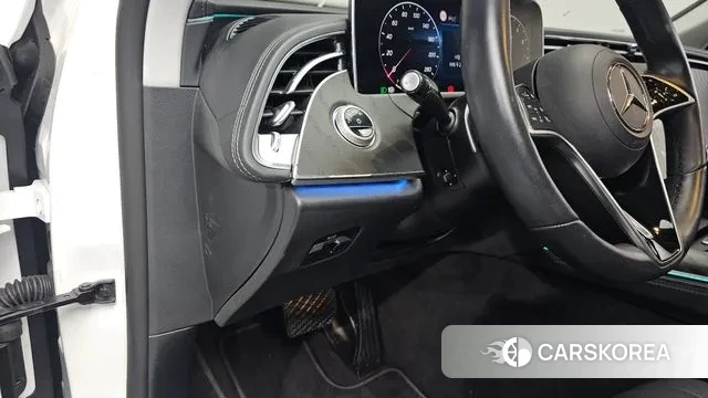 Mercedes-Benz E-Class W214 2024 Белый из Кореи, фото 3