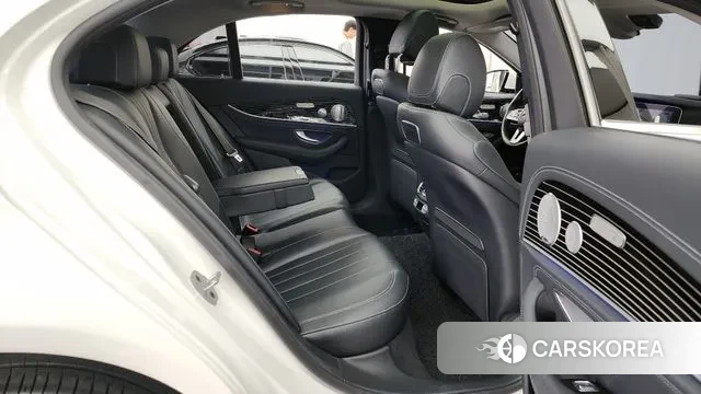 Mercedes-Benz E-Class W213 2019 Белый из Кореи, фото 3