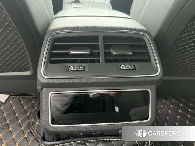 Audi A6L 2023 Черный из Китая, фото 3