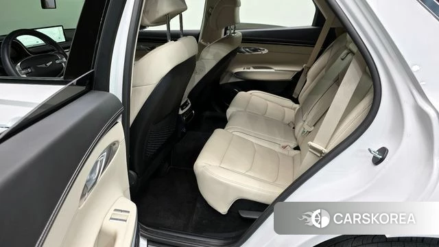 Genesis GV70 2023 Белый из Кореи, фото 3