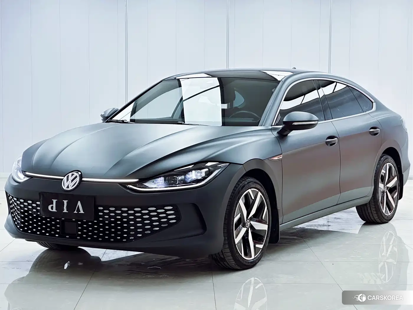 Volkswagen Lamando 2023 Silver/gray из Китая, фото 3
