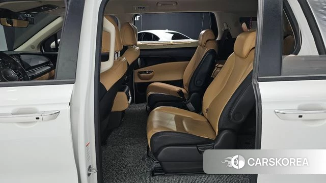 Kia Carnival 4th generation 2023 Белый из Кореи, фото 3