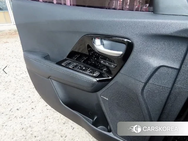 Kia Niro 2018 Черный из Кореи, фото 3