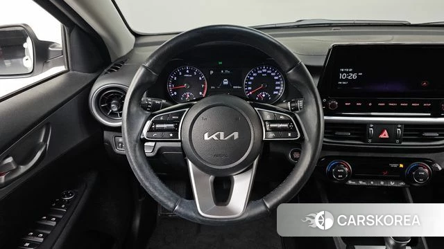 Kia The New K3 2nd generation 2021 Белый из Кореи, фото 3