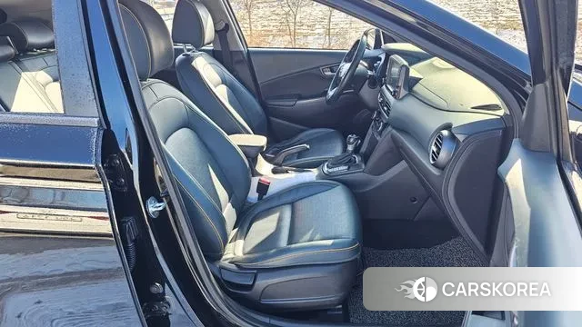 Hyundai Kona 2018 Черный из Кореи, фото 3