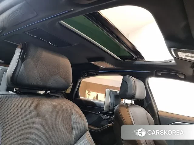 Audi A8 (D5) 2023 Черный из Кореи, фото 3