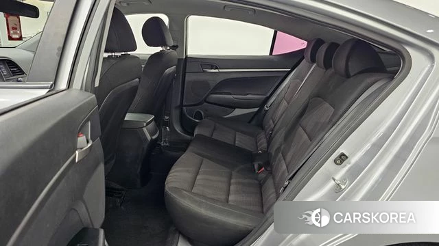Hyundai The New Avante AD 2019 Серебристо-серый из Кореи, фото 3