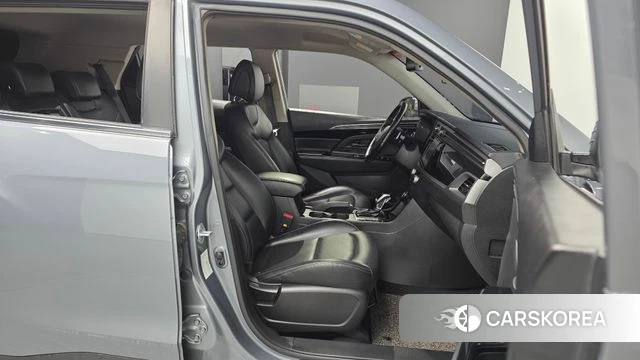 Ssangyong Beautiful Korando 2019 Серый из Кореи, фото 3