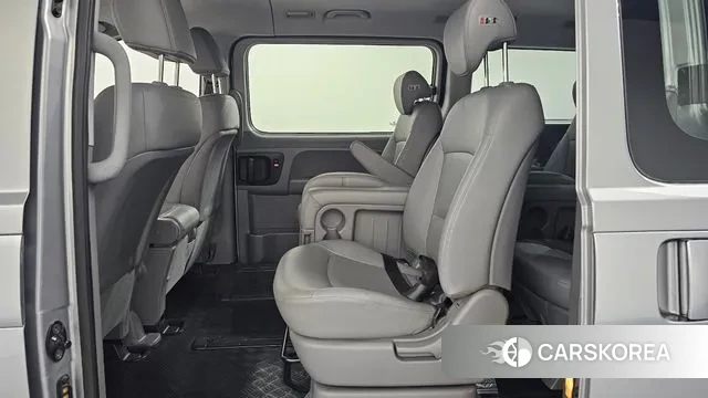 Hyundai The New Grand Starex 2019 Серебристо-серый из Кореи, фото 3