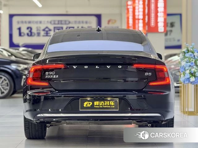 Volvo S90 2025 Черный из Китая, фото 3