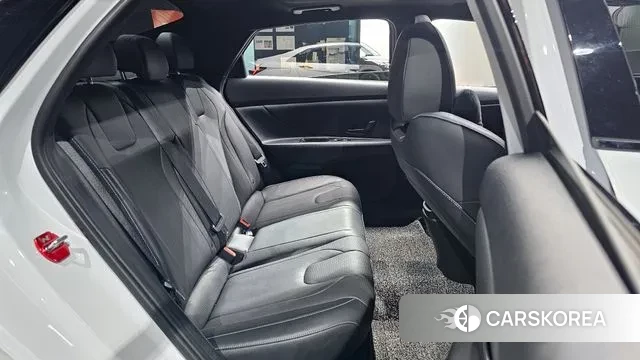 Hyundai Avante (CN7) 2023 Белый из Кореи, фото 3