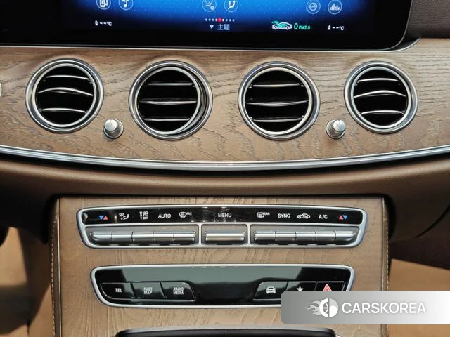 Mercedes-Benz E-class 2021 Черный из Китая, фото 3